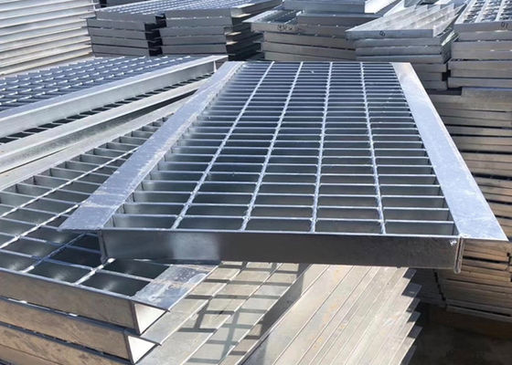 40x5mm κομμένα οδοντωτά βήματα σκαλοπατιών κιγκλιδωμάτων φραγμών για τη δημοτική εφαρμοσμένη μηχανική