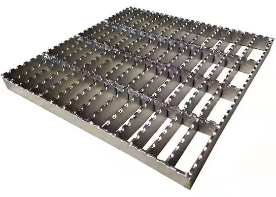 30*100mm γαλβανισμένος ενωμένος στενά χάλυβας που ξύνει την υπαίθρια διάβαση πεζών σχαρών μετάλλων