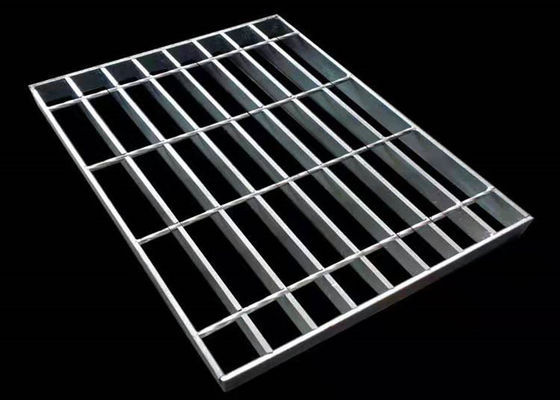 30*100mm γαλβανισμένος ενωμένος στενά χάλυβας που ξύνει την υπαίθρια διάβαση πεζών σχαρών μετάλλων