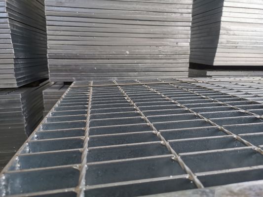 32x3mm γαλβανισμένο πιάτο Swage κιγκλιδωμάτων χάλυβα που κλειδώνεται για Driveway τη διάβαση πεζών
