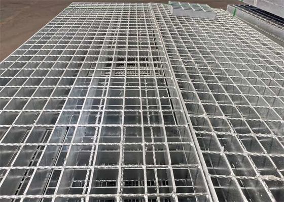 Driveway χάλυβα χώρων στάθμευσης Q195 σχάρες που ξύνουν τον κομμένο οδοντωτά τύπο Ι