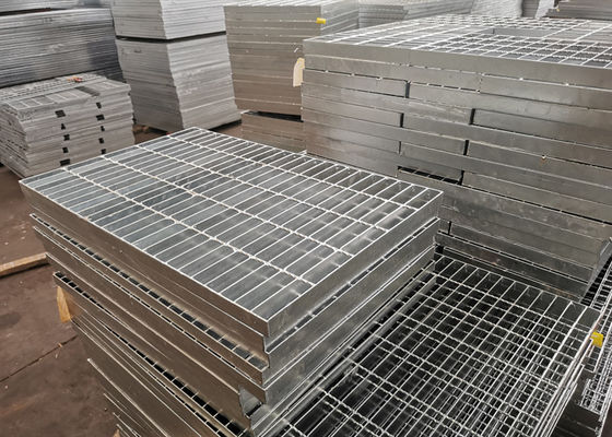 Driveway διάβαση πεζών 120mm κιγκλιδωμάτων χάλυβα πλατφορμών υψηλό επίστρωμα ψευδάργυρου