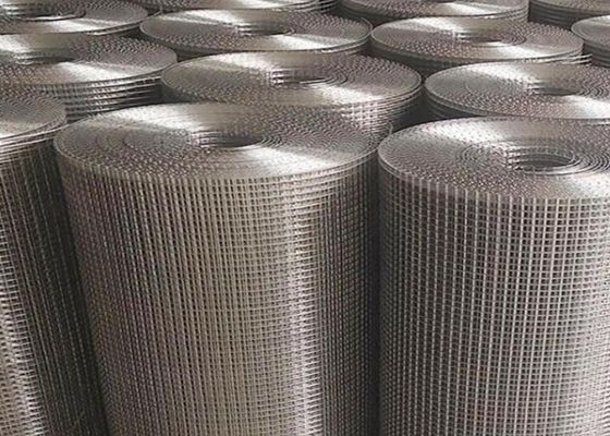 Ντυμένο PVC Yardgard γαλβάνισε την ενωμένη στενά σαφή ύφανση 1 ίντσα Χ φρακτών καλωδίων 1 ίντσα